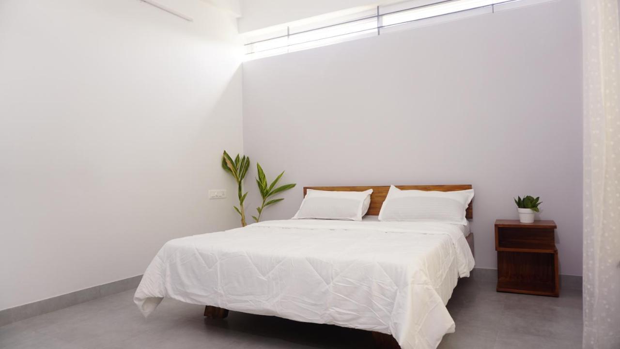 Dayone Suites Bangalore Esterno foto